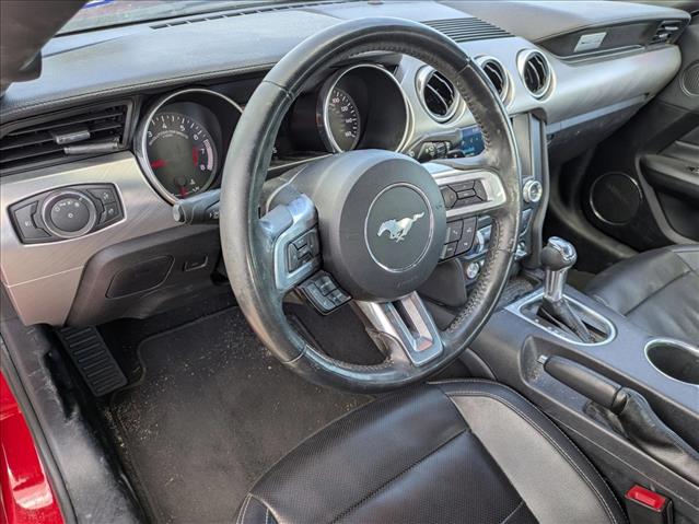 2021 Ford Mustang EcoBoost Premium photo 3