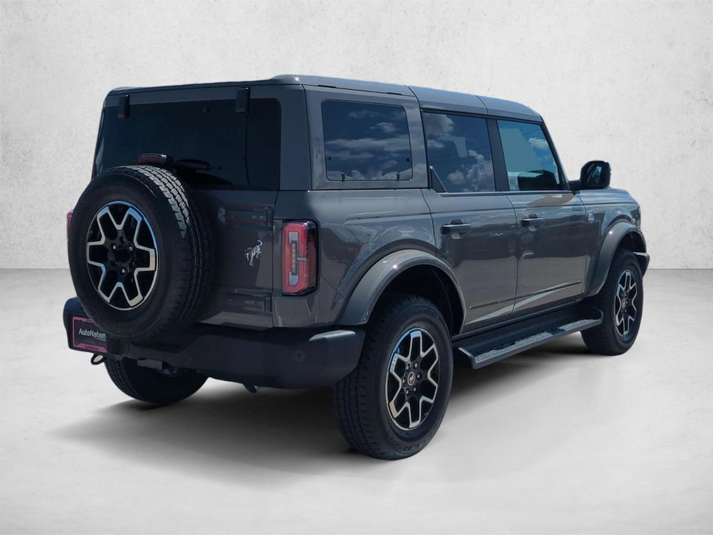 New 2026 Ford Bronco Outer Banks SUV