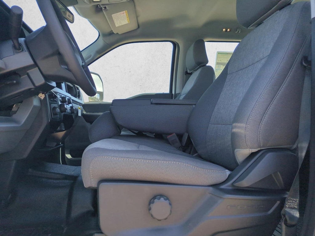 New 2027 Ford F-250 XL Truck Crew Cab