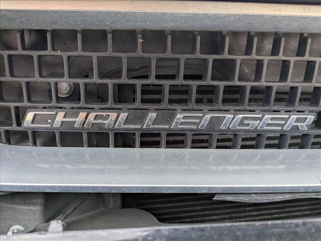 2014 Dodge Challenger SXT photo 2