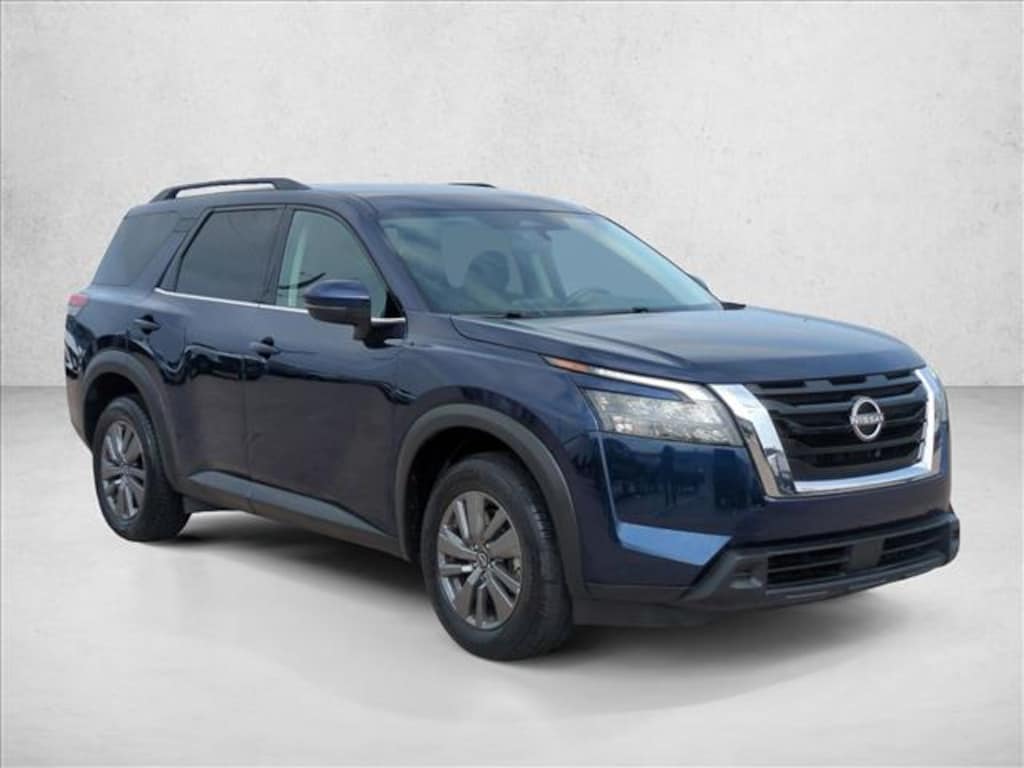 Used 2025 Nissan Pathfinder SV SUV