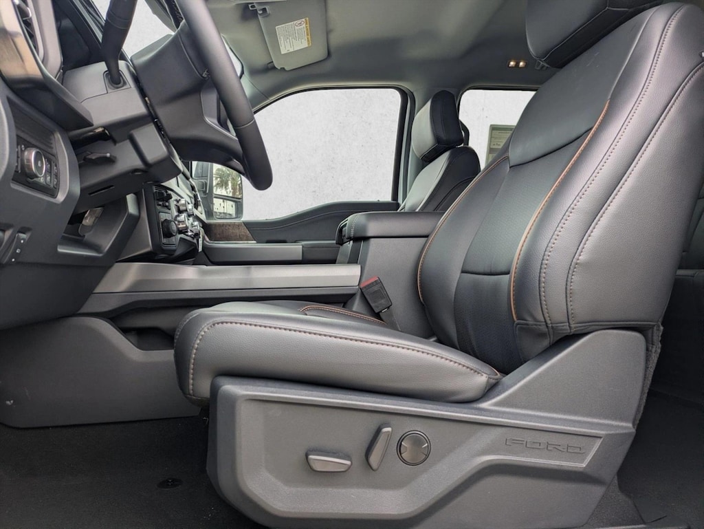 New 2026 Ford F-250 LARIAT Truck Crew Cab