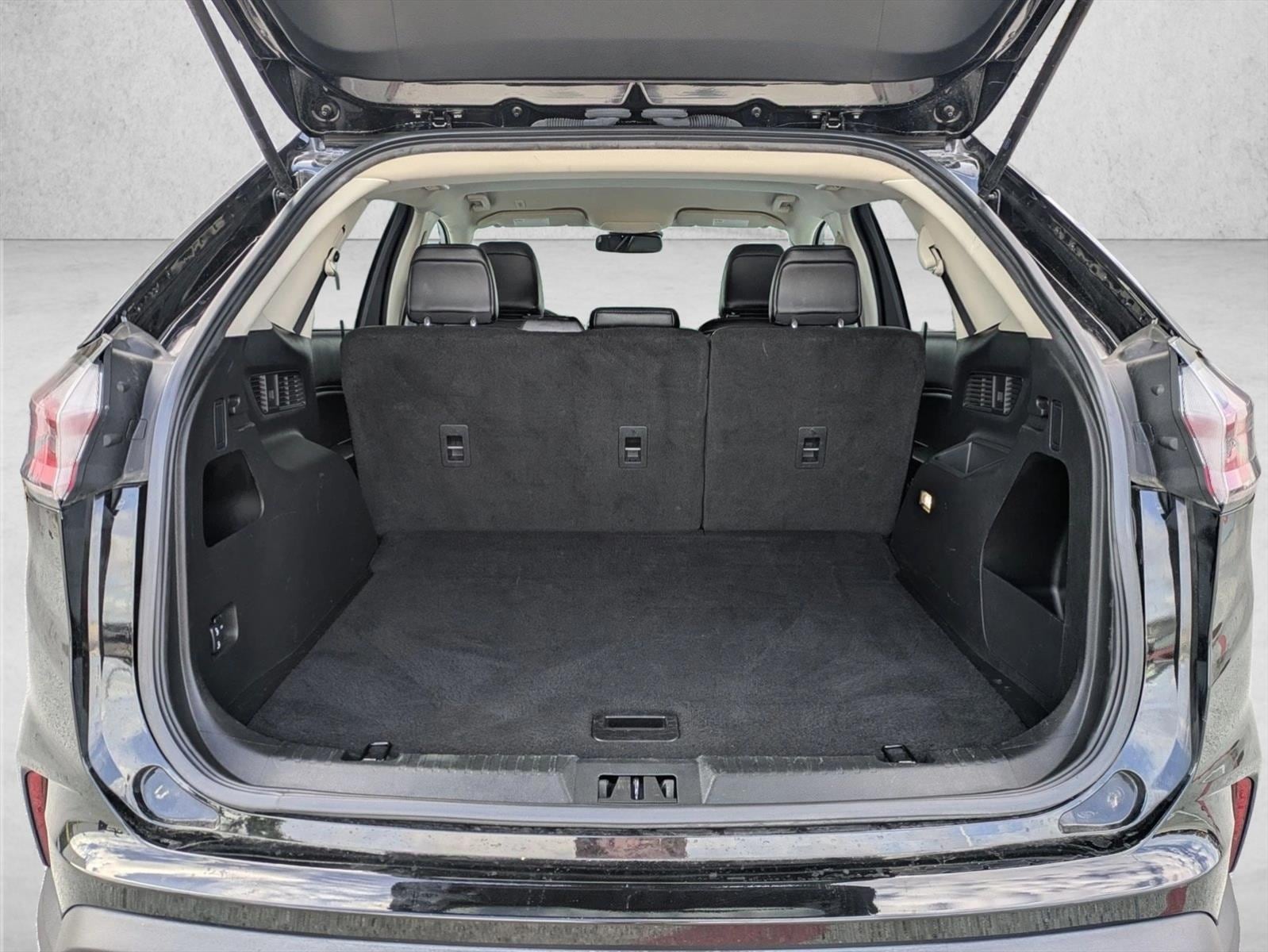 2024 Ford Edge SEL - Photo 6