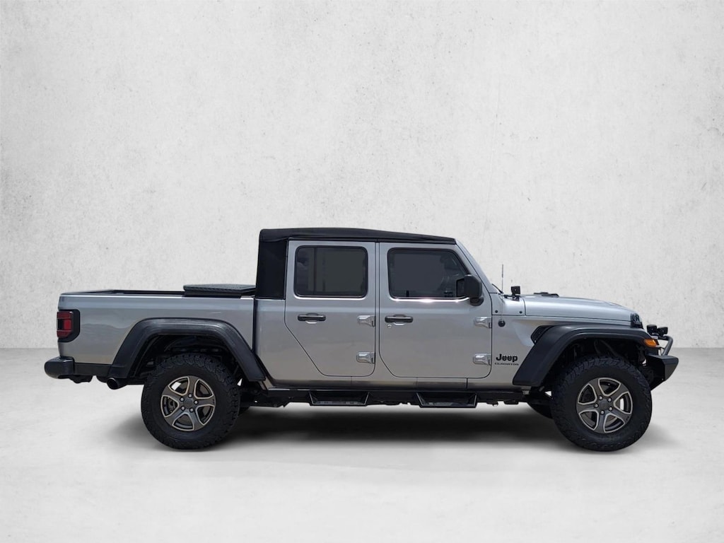 Used 2020 Jeep Gladiator Sport S Truck Crew Cab