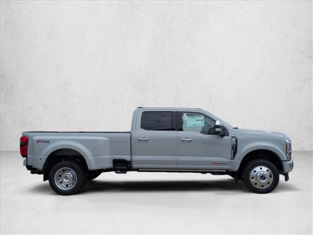 New 2026 Ford F-450 Platinum Truck Crew Cab