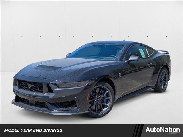 2025 Ford Mustang Dark Horse's photo
