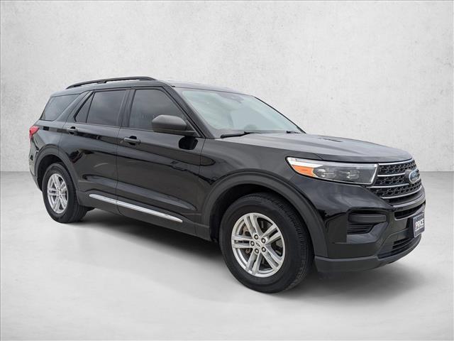 2023 Ford Explorer XLT photo 3