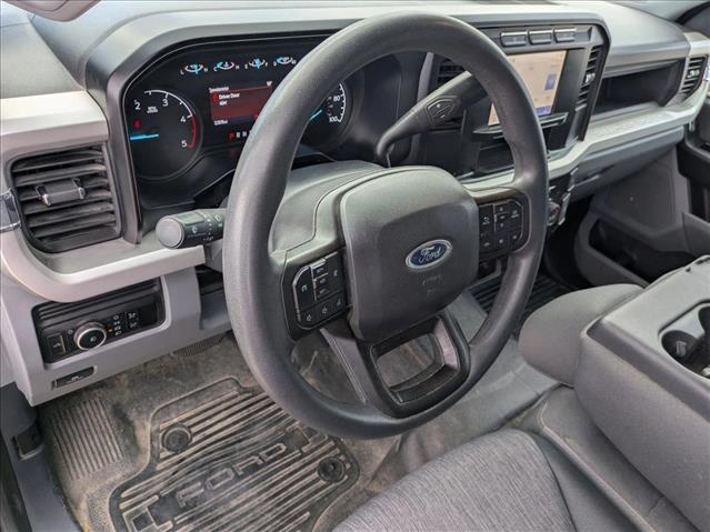 2023 Ford F-350 XL photo 3