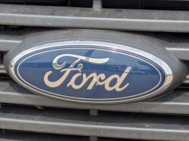 2018 Ford Transit photo 2