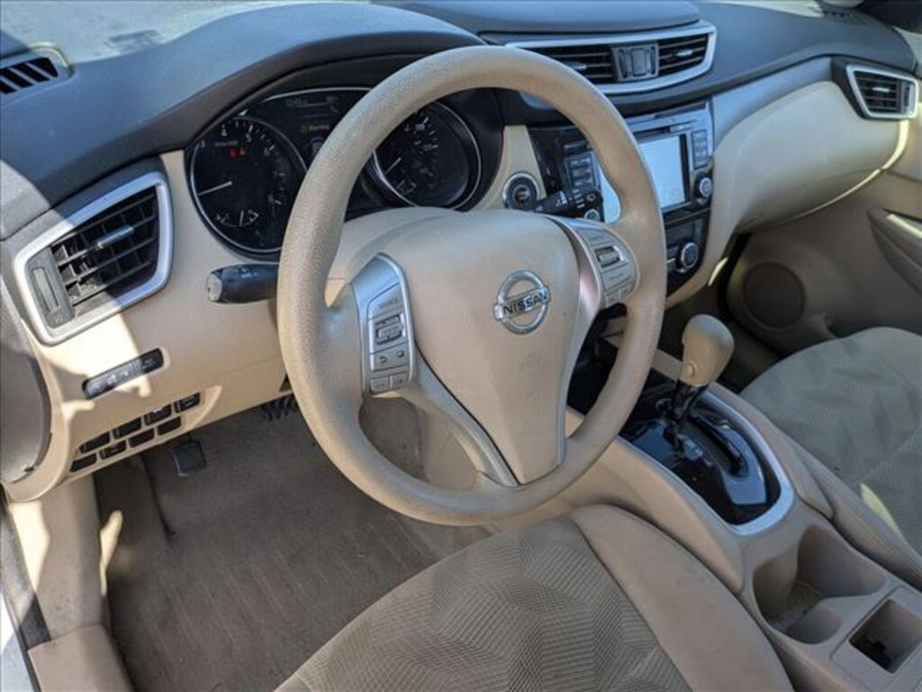 Used 2014 Nissan Rogue SV SUV