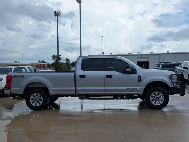 2022 Ford F-350 XL photo 3