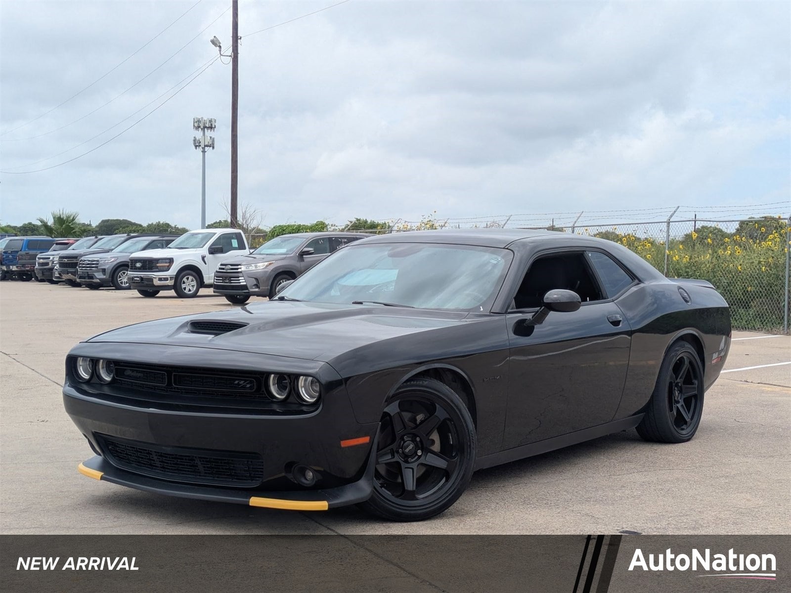 2022 Dodge Challenger R/T's photo