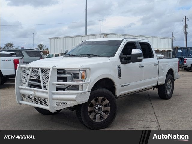 2020 Ford F-250 Super Duty Platinum's photo