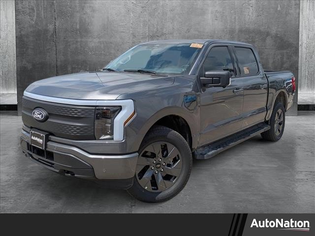 2025 Ford F-150 Lightning Flash's photo