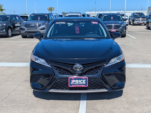 2020 Toyota Camry XSE photo 2