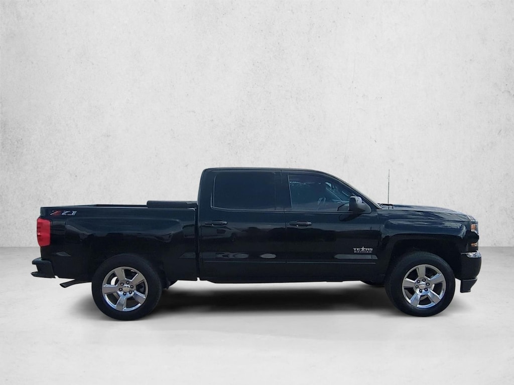 Used 2018 Chevrolet Silverado 1500 LT Truck Crew Cab