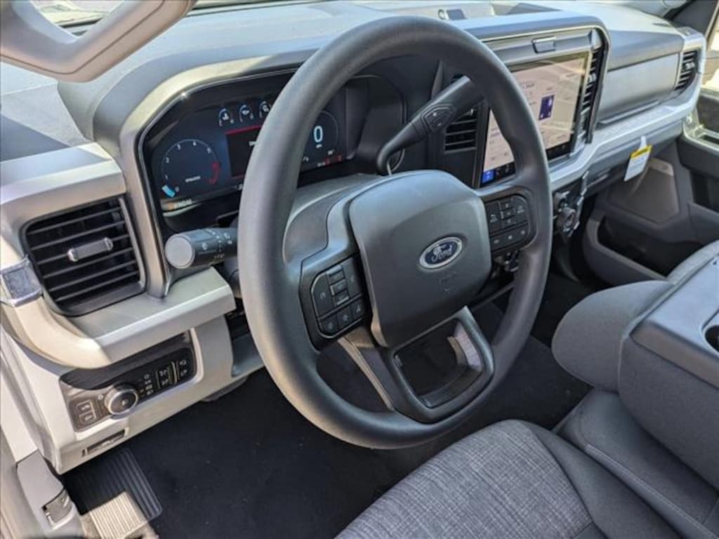 New 2026 Ford F-250 XLT Truck Crew Cab