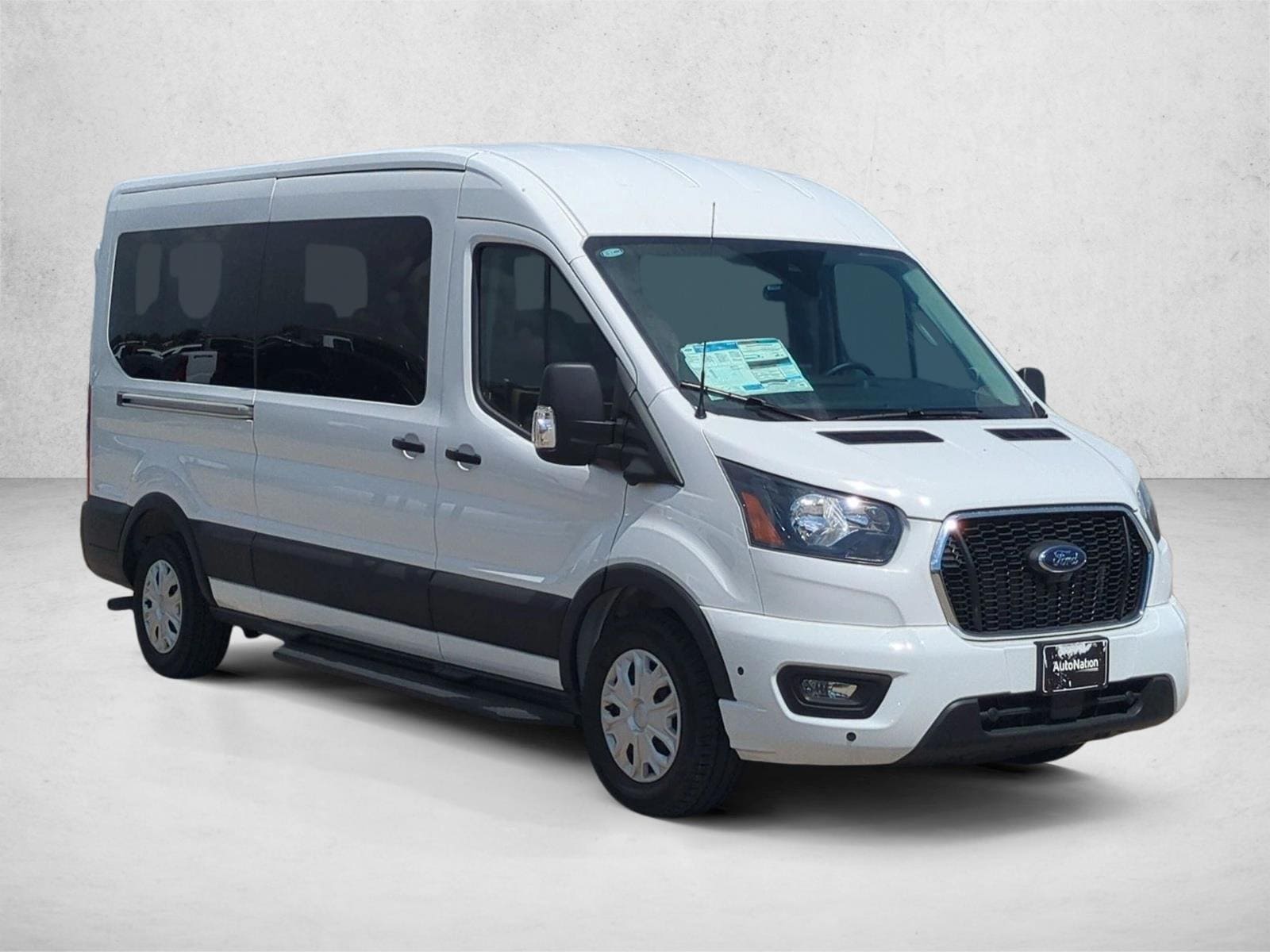 2025 Ford Transit Passenger Van XLT - Photo 7