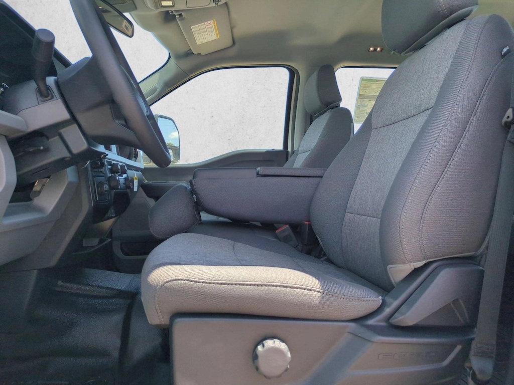 New 2027 Ford F-250 XL Truck Crew Cab