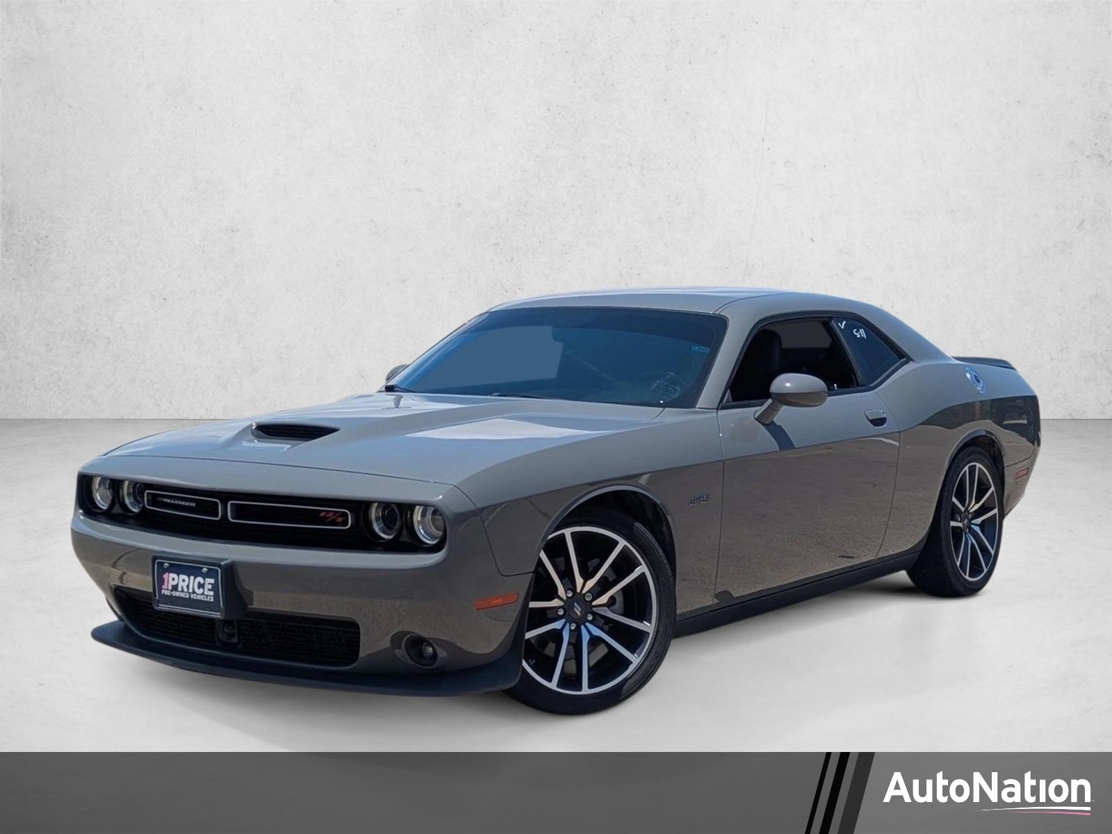 2023 Dodge Challenger R/T's photo