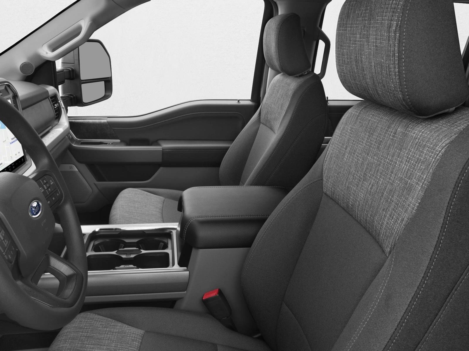 2026 Ford F-250 Super Duty XLT - Photo 6