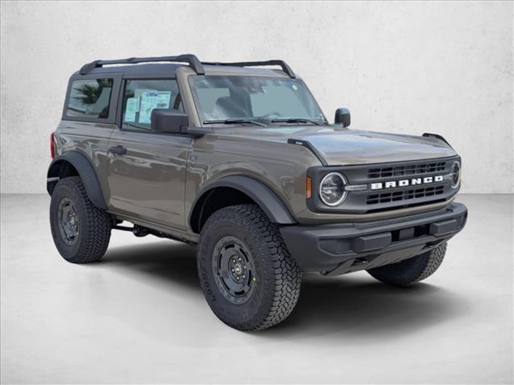 New 2025 Ford Bronco Base SUV
