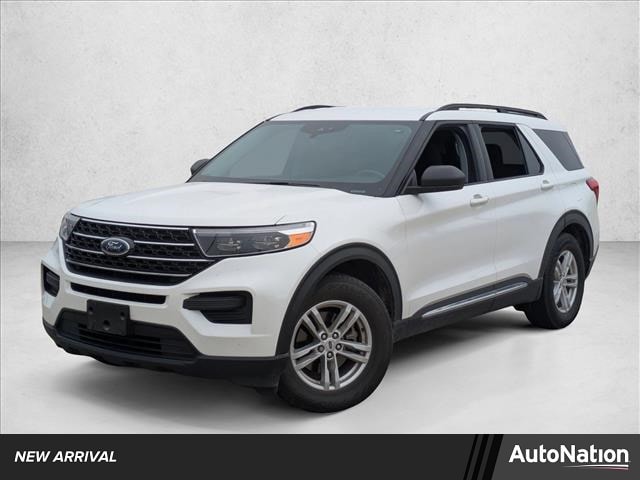 2022 Ford Explorer XLT's photo