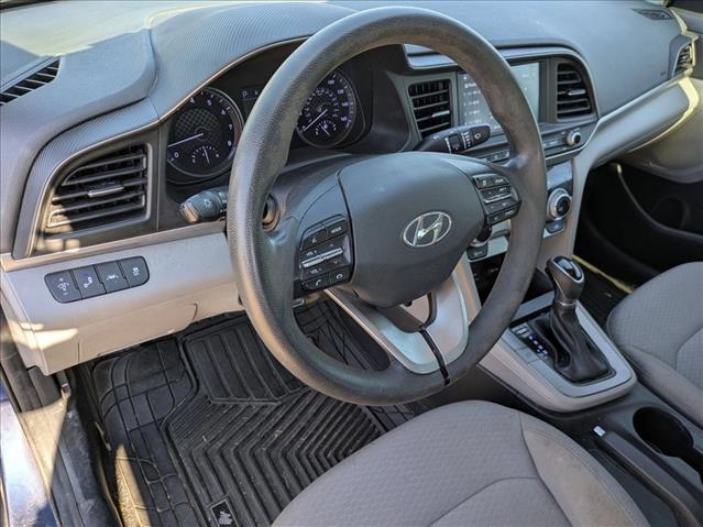 2019 Hyundai Elantra SEL photo 3