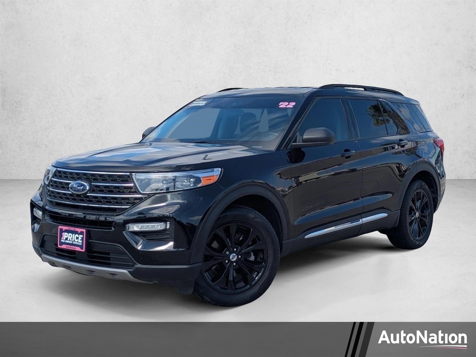 2022 Ford Explorer XLT RWD's photo