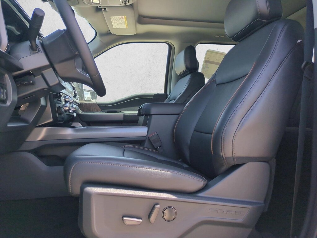 New 2026 Ford F-350 LARIAT Truck Crew Cab