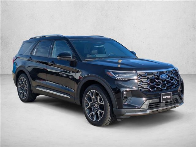 2025 Ford Explorer Platinum photo 2
