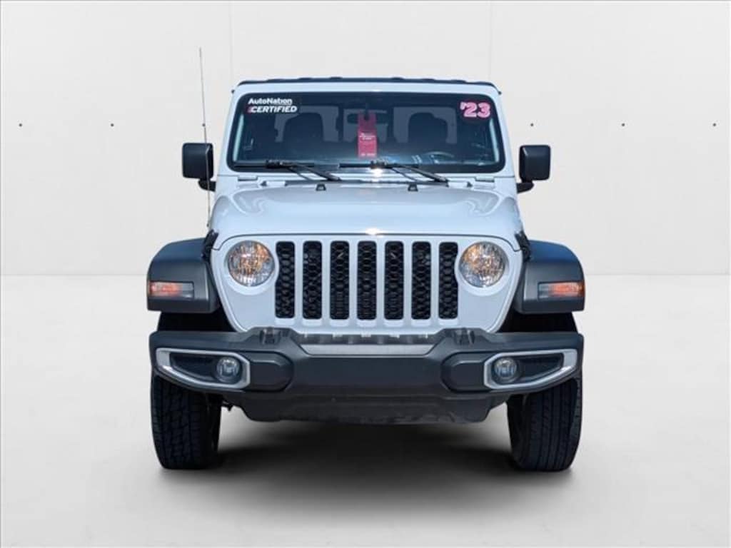 Used 2023 Jeep Gladiator Sport S Truck Crew Cab