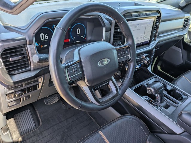 2023 Ford F-150 Platinum photo 3