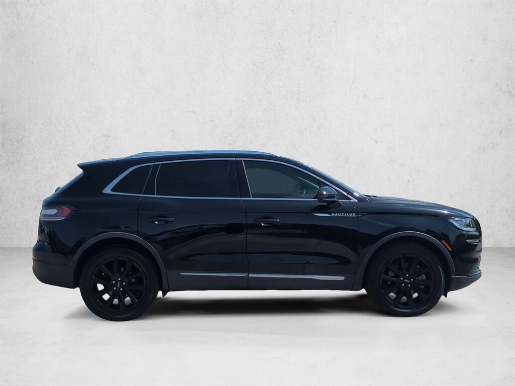 Used 2022 Lincoln Nautilus Reserve SUV