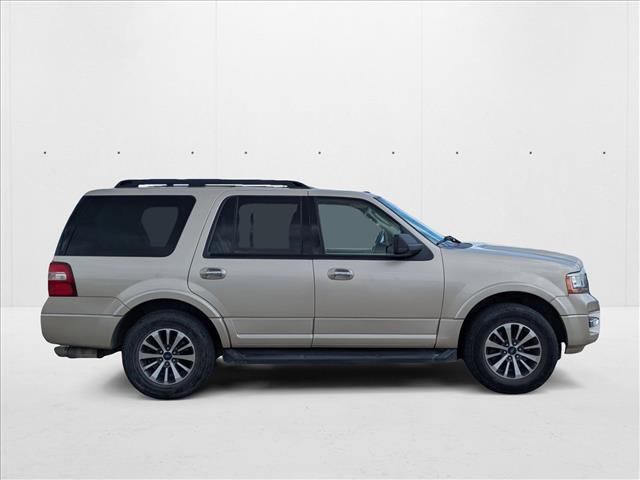 2017 Ford Expedition XLT photo 2