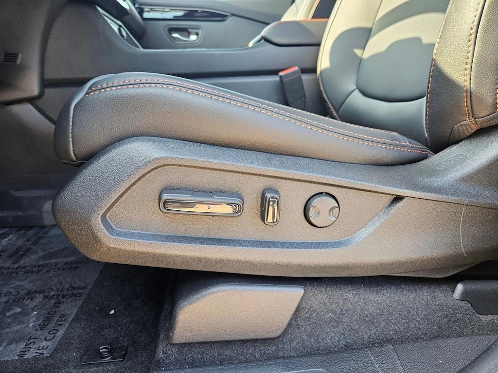 Used 2025 Honda Pilot TrailSport SUV
