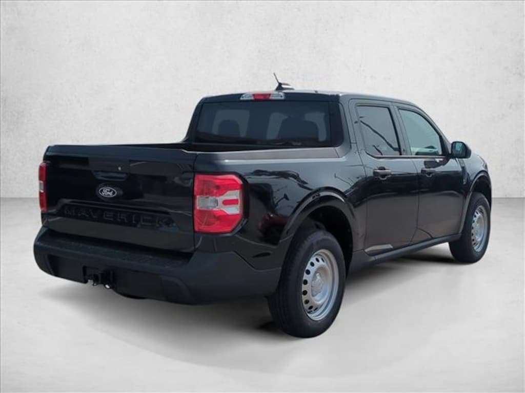 New 2026 Ford Maverick XL Truck SuperCrew