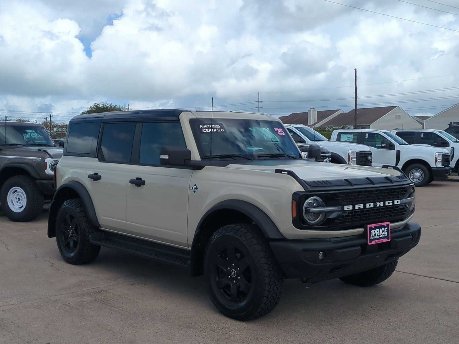 Certified 2025 Ford Bronco Outer Banks SUV