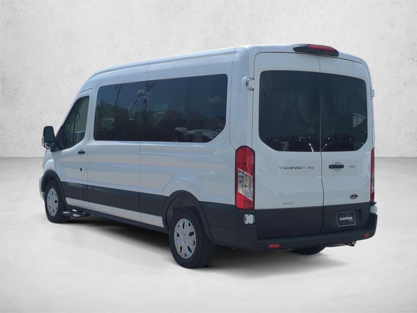 2025 Ford Transit Passenger Van XLT - Photo 9
