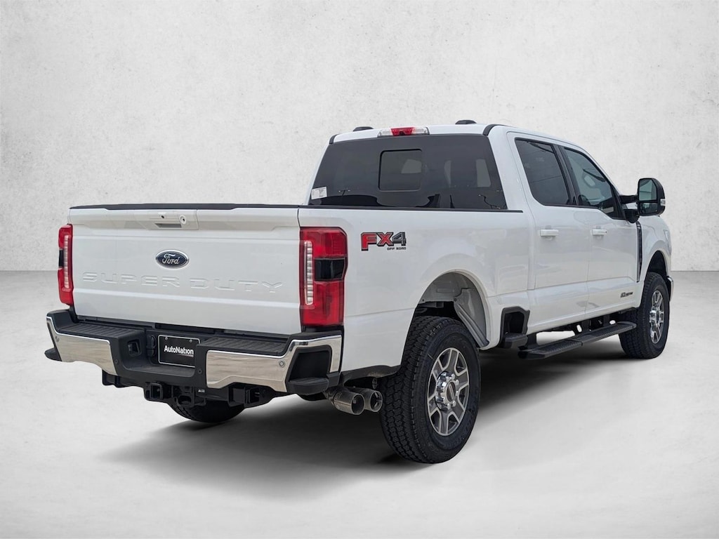 New 2026 Ford F-250 LARIAT Truck Crew Cab