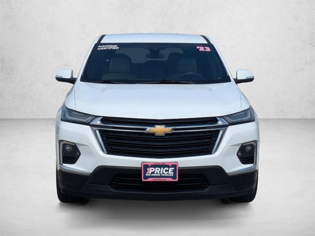 Used 2023 Chevrolet Traverse LS SUV
