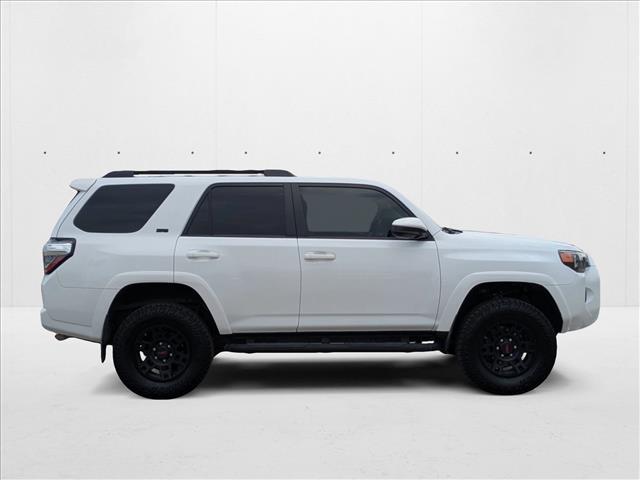 2021 Toyota 4Runner SR5 photo 4