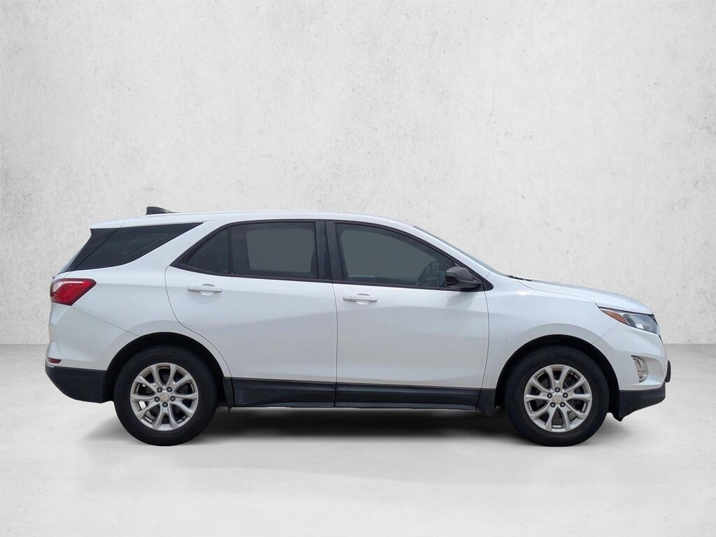 Used 2018 Chevrolet Equinox LS SUV