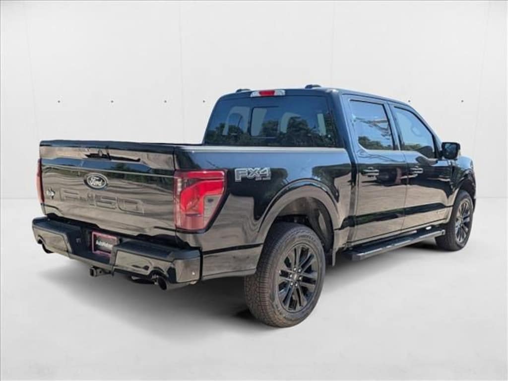 New 2025 Ford F-150 XLT Truck SuperCrew Cab