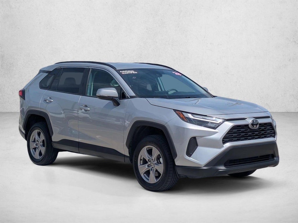 Used 2025 Toyota RAV4 XLE SUV