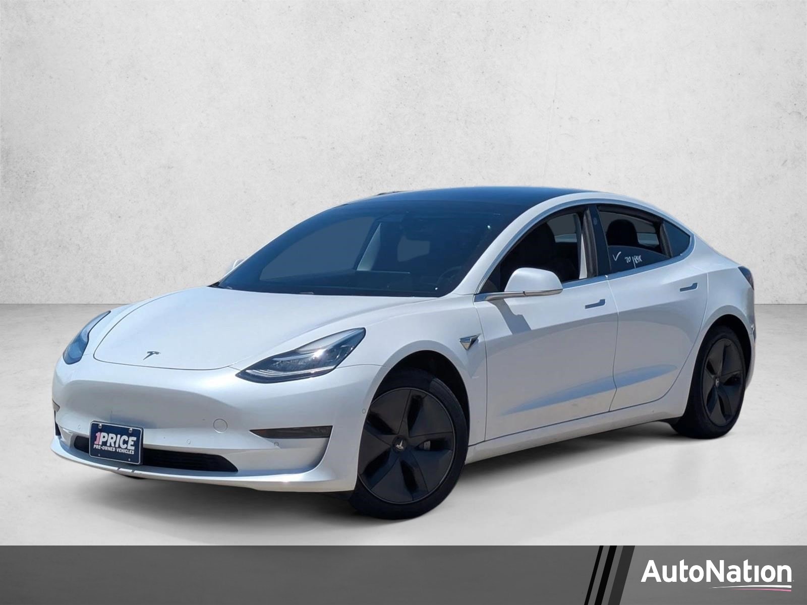 2020 Tesla Model 3 Standard Range Plus's photo