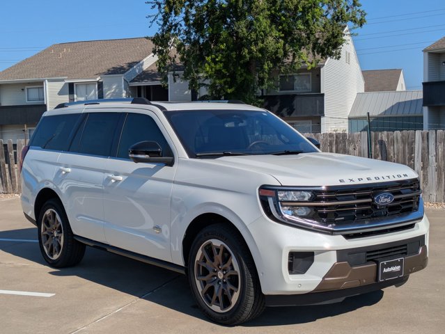 2025 Ford Expedition King Ranch photo 3