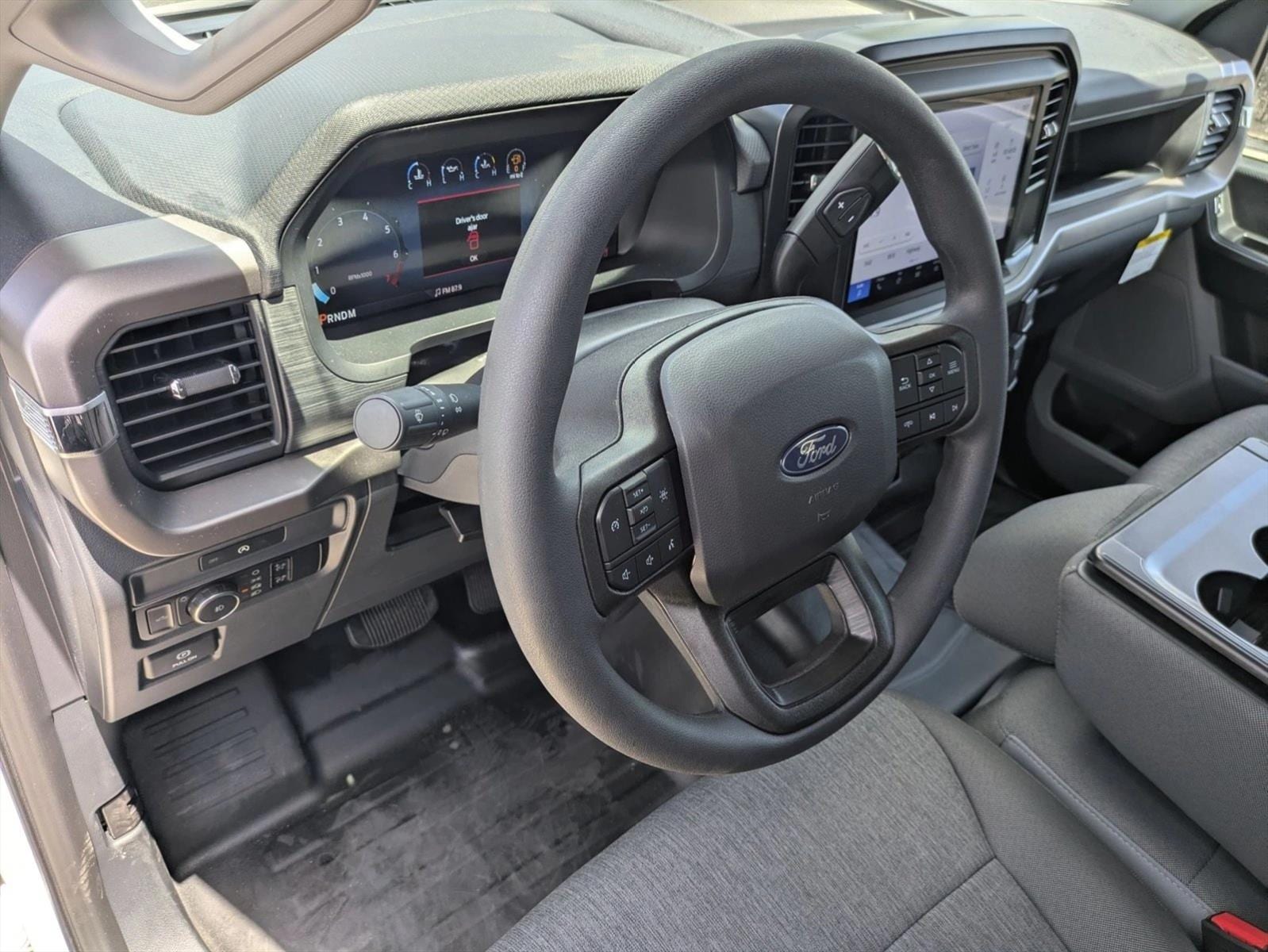 2025 Ford F-150 XL - Photo 3
