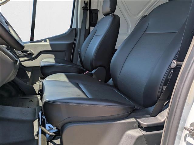 2025 Ford Transit photo 3