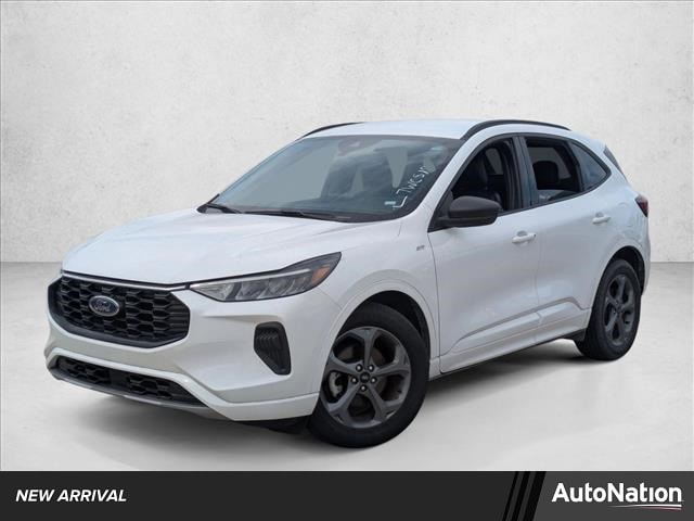 2023 Ford Escape ST-Line's photo